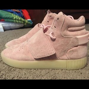 Women’s adidas shoes